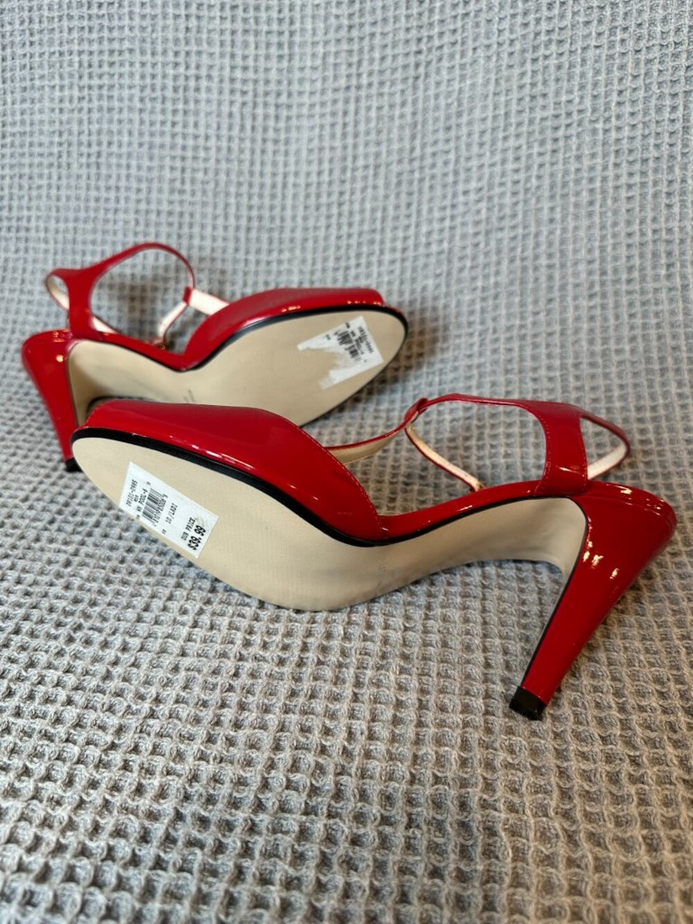 Nine West 10 Red Patent T-Strap Peep Toe Heels NWOB Retro Pinup Rockabilly - Picture 4 of 10